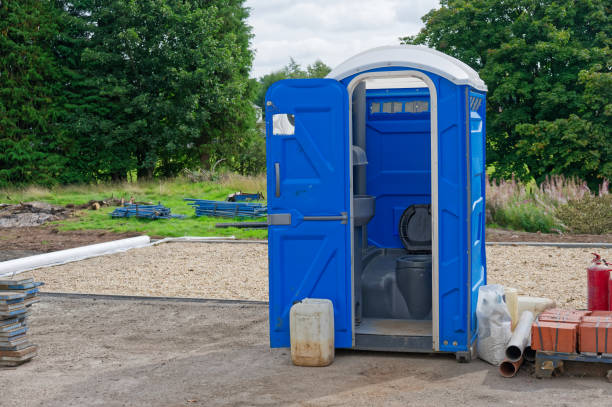 Best Standard Portable Toilet Rental  in Clifton, TX